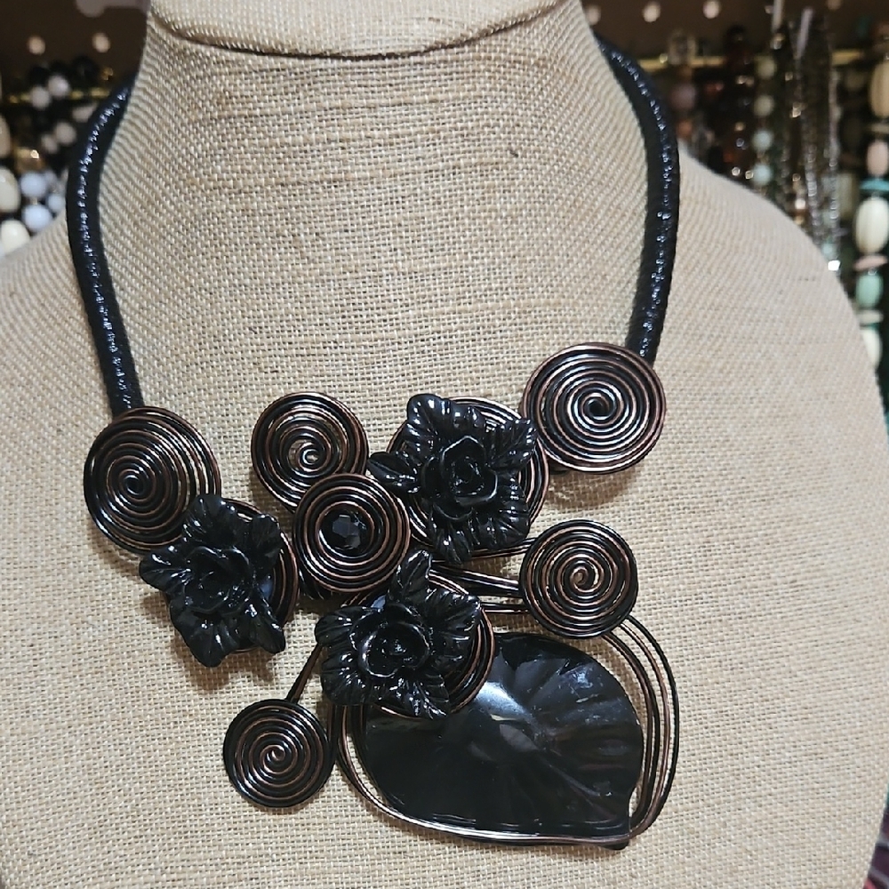 Elegant Black Floral Artisian Statement Necklace